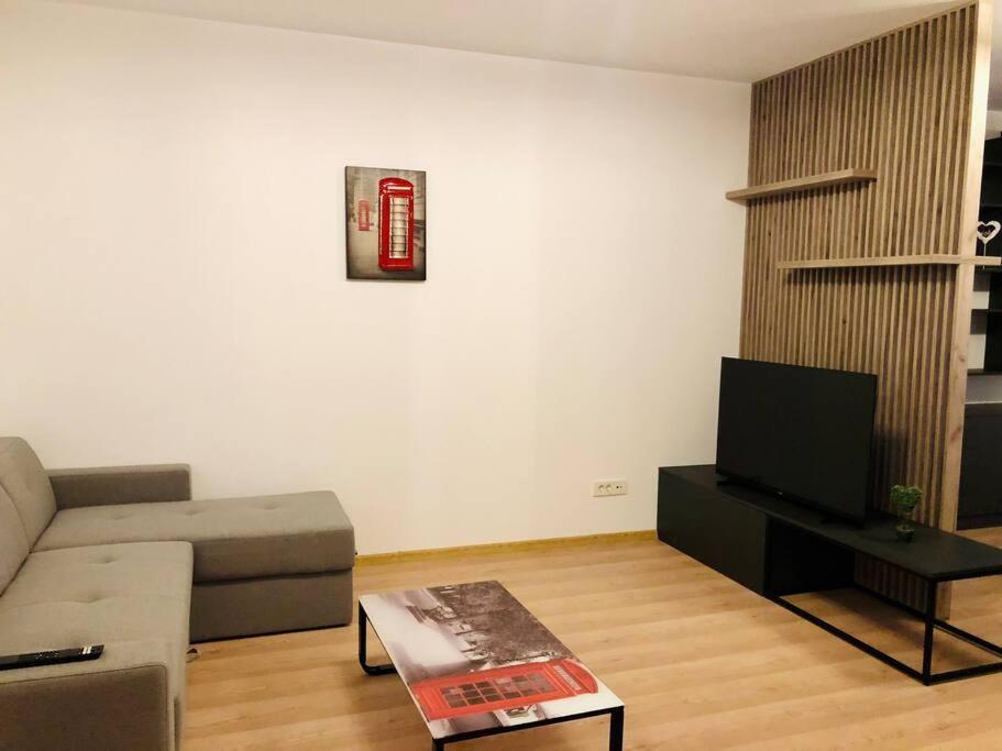 Joy City Vivalia V6b-64 Timisoara